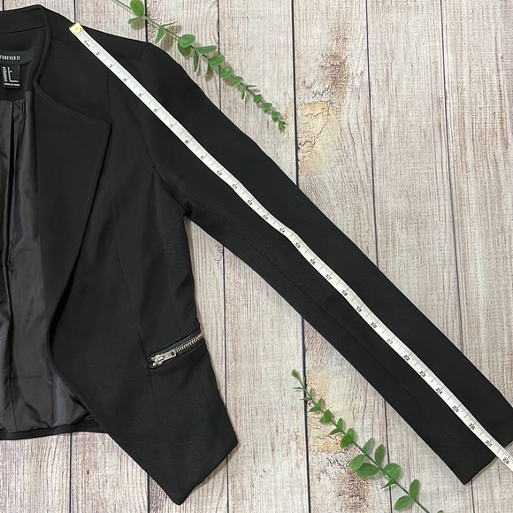 🌸 Clearance! 🌸 Forever21 Black Open Breast Blazer Size S - Picture 10 of 12